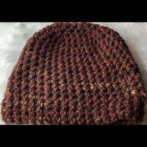 Basic chunky handmade brown beanie.